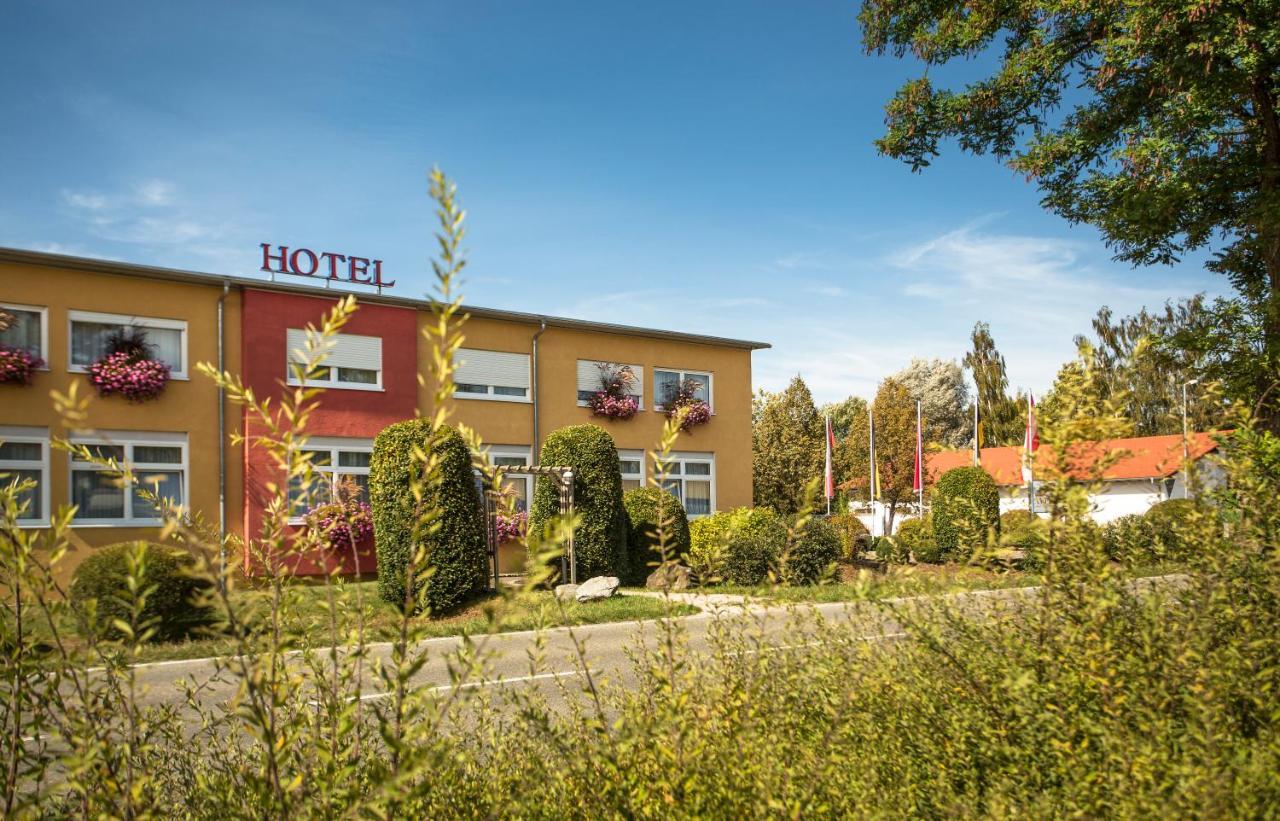 Hotel Amerika Bad Schussenried Exterior foto